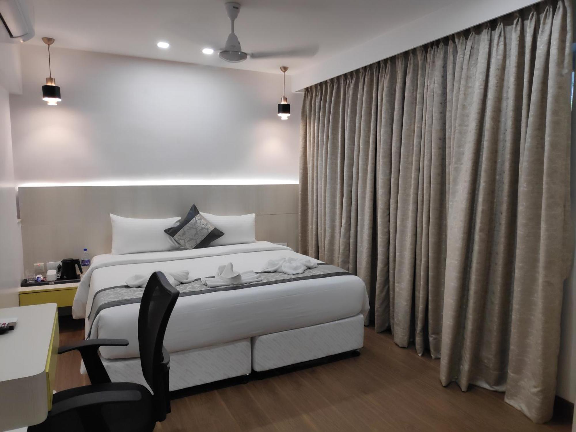 White House By Maxxvalue Service Apartments Bandra Bombaj Zewnętrze zdjęcie