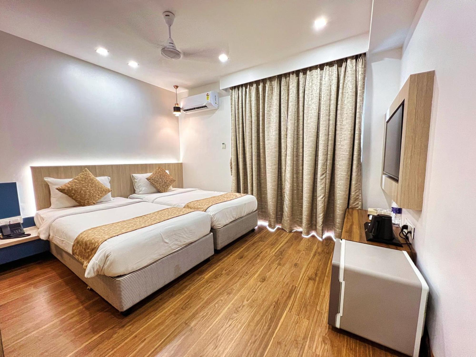 White House By Maxxvalue Service Apartments Bandra Bombaj Zewnętrze zdjęcie
