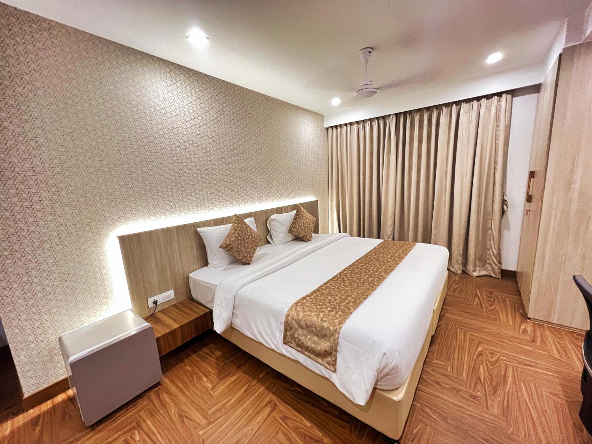 White House By Maxxvalue Service Apartments Bandra Bombaj Zewnętrze zdjęcie
